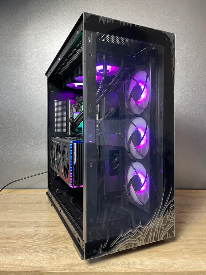 Custom Gaming PC/ Ryzen 7 7800X3D/ 32GB/ 1TB SSD NVMe/ RTX 5090 - Image 5